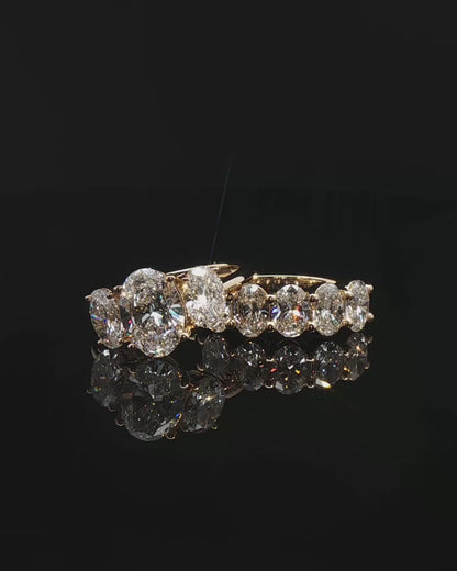 Yellow Gold Multistone Ring with Oval Cut Diamonds